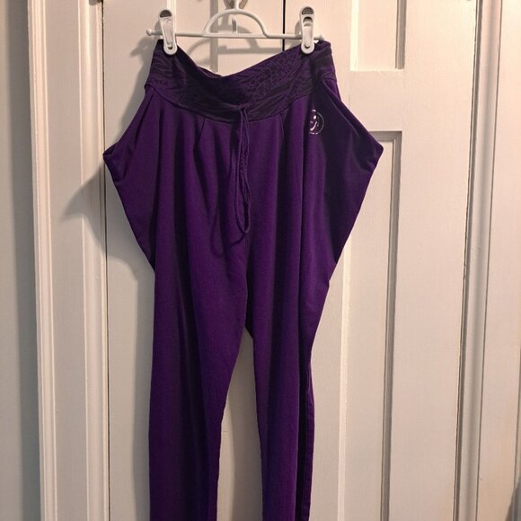 Zumba Harem Pants - Picture 1 of 3